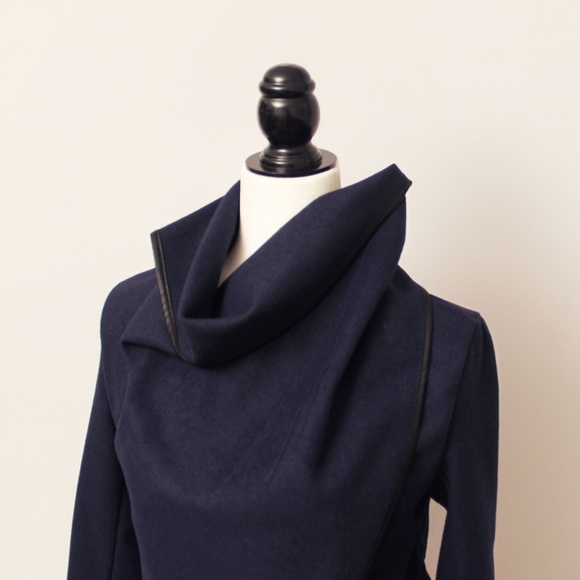 Multi-Style Blue Jacket - Picture 3 of 4